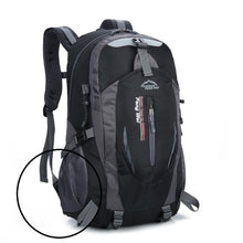 PENGWEI Dorsal Breathable 40L Camping Backpack