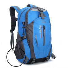 PENGWEI Dorsal Breathable 40L Camping Backpack